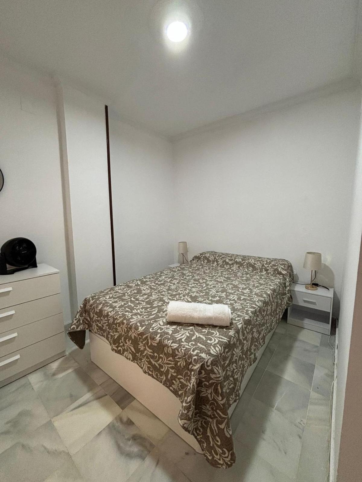 Apartamento Amplio Piso Centrico Huelva Exterior foto